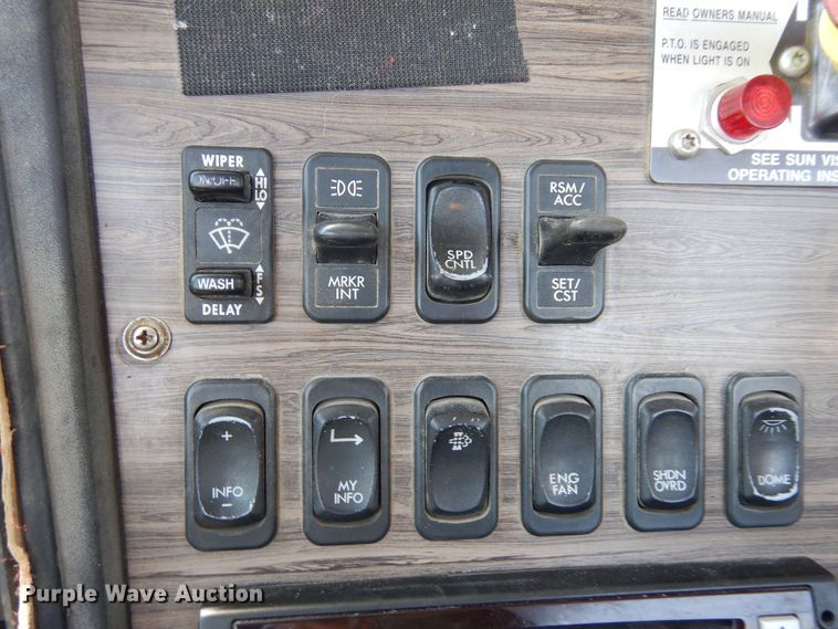 image for item DR1215 2013 Freightliner Coronado  semi truck