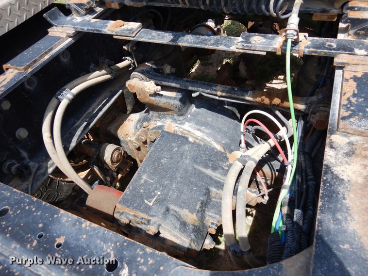 image for item DR1215 2013 Freightliner Coronado  semi truck