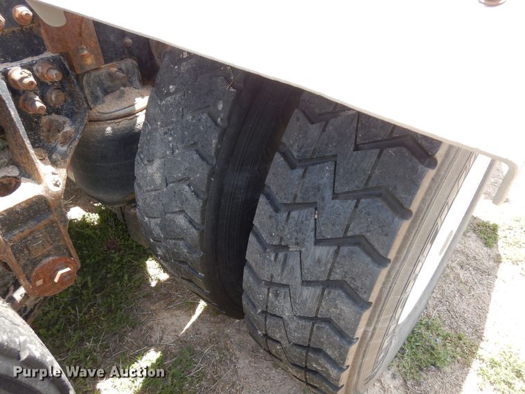 image for item DR1215 2013 Freightliner Coronado  semi truck