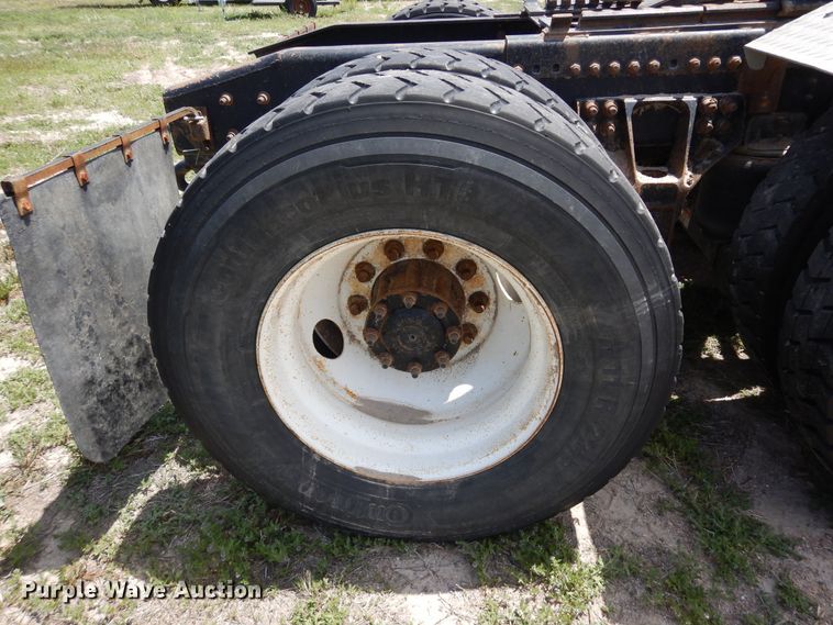 image for item DR1215 2013 Freightliner Coronado  semi truck