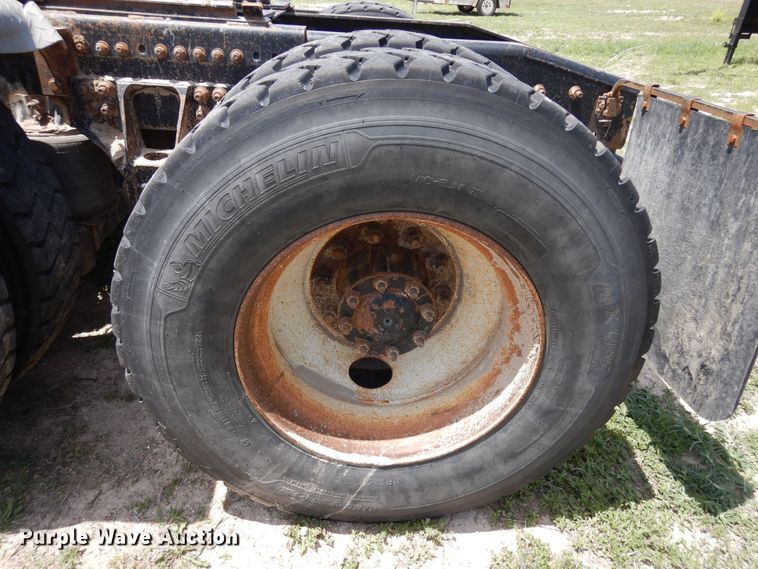 image for item DR1215 2013 Freightliner Coronado  semi truck