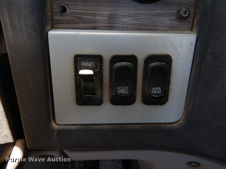 image for item DR1216 2013 Freightliner Coronado  semi truck