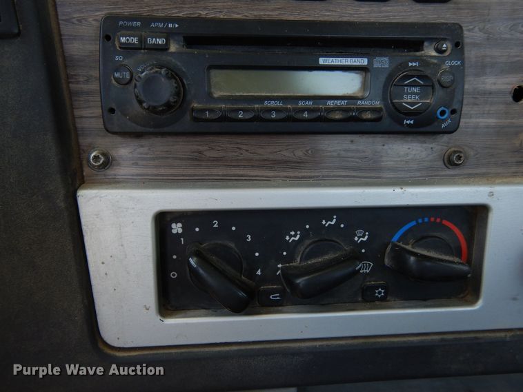 image for item DR1216 2013 Freightliner Coronado  semi truck