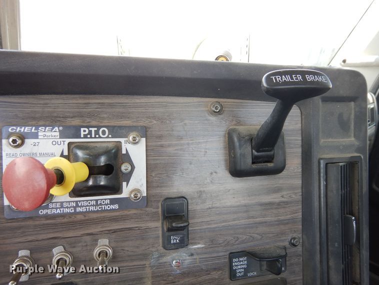 image for item DR1216 2013 Freightliner Coronado  semi truck