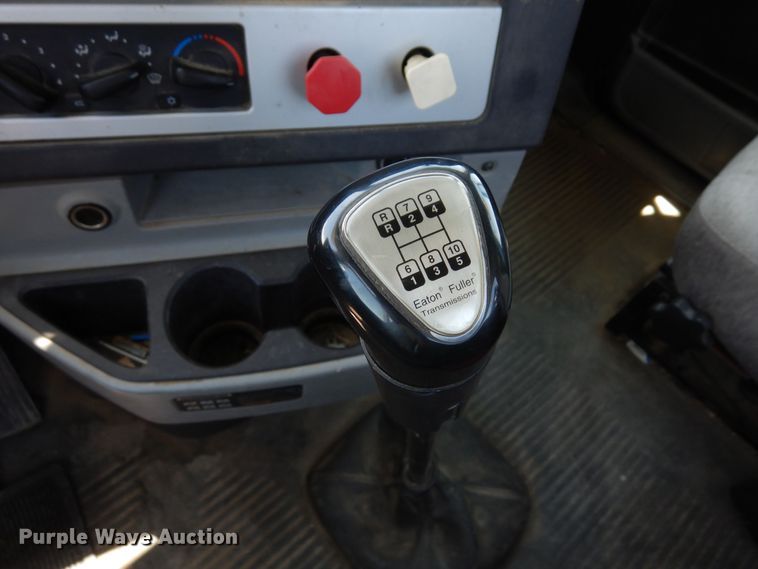 image for item DR1216 2013 Freightliner Coronado  semi truck