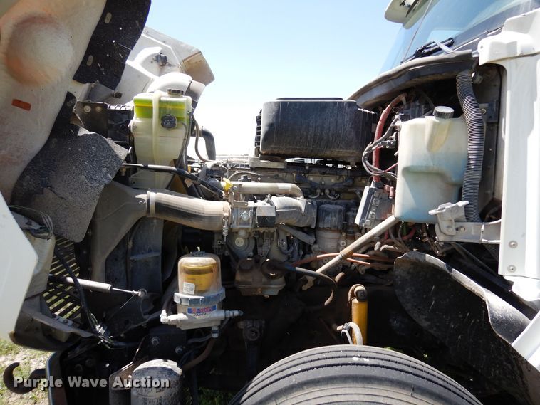 image for item DR1216 2013 Freightliner Coronado  semi truck