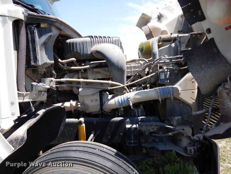 image for item DR1216 2013 Freightliner Coronado  semi truck