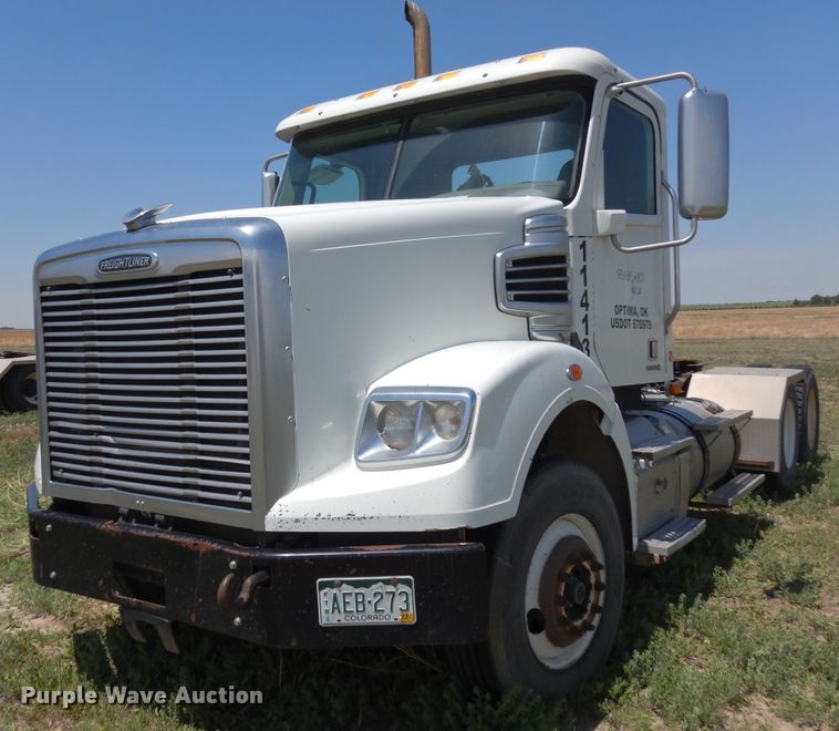 image for item DR1216 2013 Freightliner Coronado  semi truck