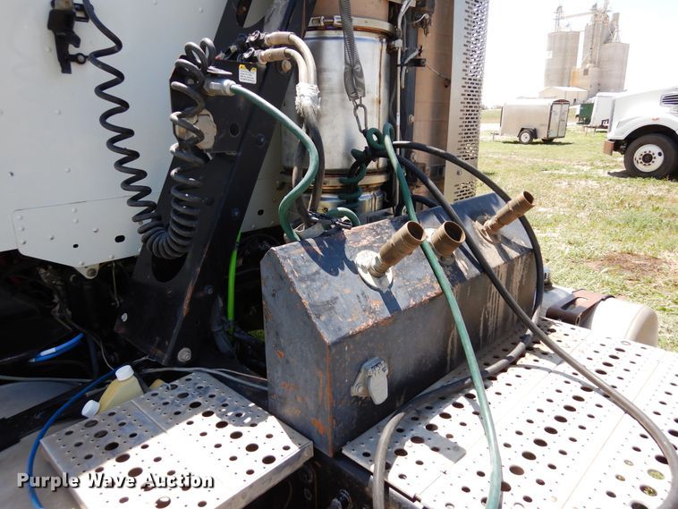 image for item DR1216 2013 Freightliner Coronado  semi truck