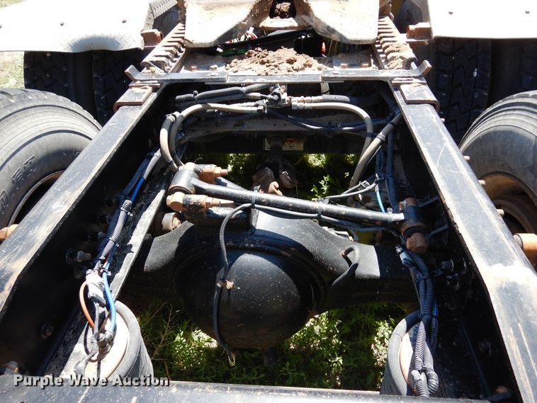 image for item DR1216 2013 Freightliner Coronado  semi truck