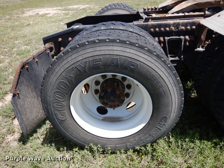 image for item DR1216 2013 Freightliner Coronado  semi truck