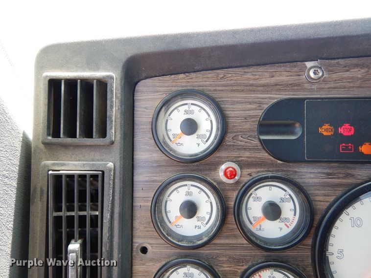 image for item DR1217 2013 Freightliner Coronado  semi truck