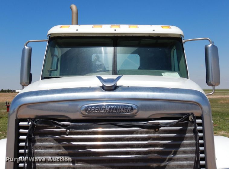 image for item DR1217 2013 Freightliner Coronado  semi truck