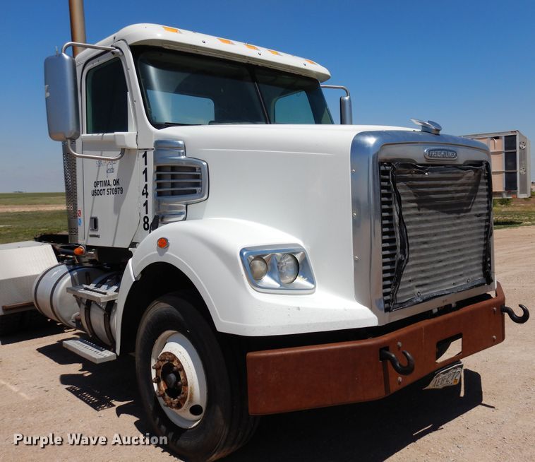 image for item DR1217 2013 Freightliner Coronado  semi truck