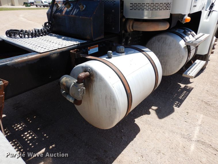 image for item DR1217 2013 Freightliner Coronado  semi truck