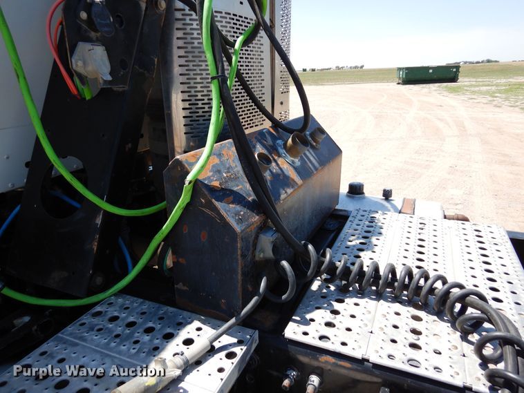 image for item DR1217 2013 Freightliner Coronado  semi truck