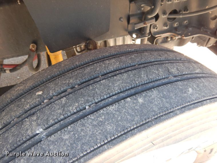 image for item DR1217 2013 Freightliner Coronado  semi truck