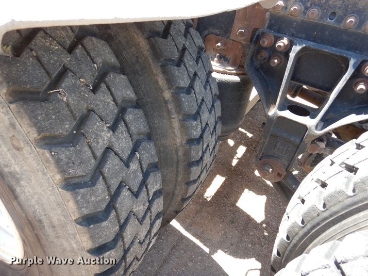 image for item DR1217 2013 Freightliner Coronado  semi truck