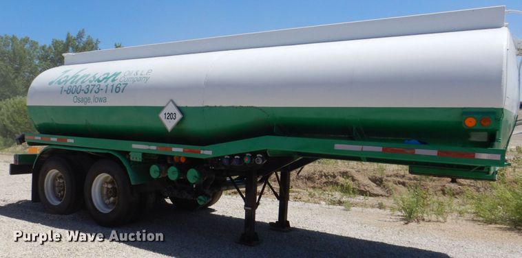 image for item DS8057 1969 Fruehauf  tank trailer