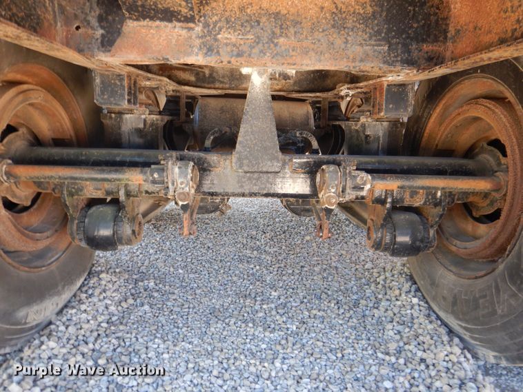 image for item DS8057 1969 Fruehauf  tank trailer