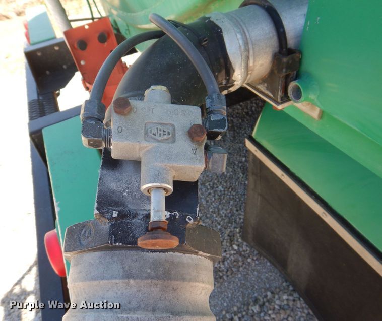 image for item DS8057 1969 Fruehauf  tank trailer