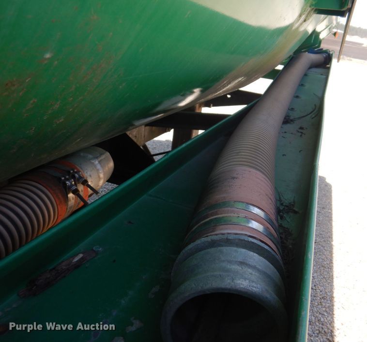 image for item DS8057 1969 Fruehauf  tank trailer