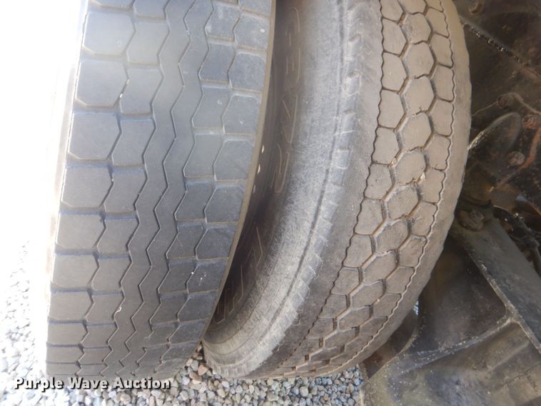 image for item DS8057 1969 Fruehauf  tank trailer