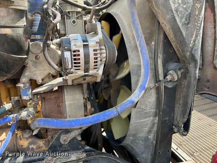 image for item DS8283 2002 Kenworth W900  semi truck