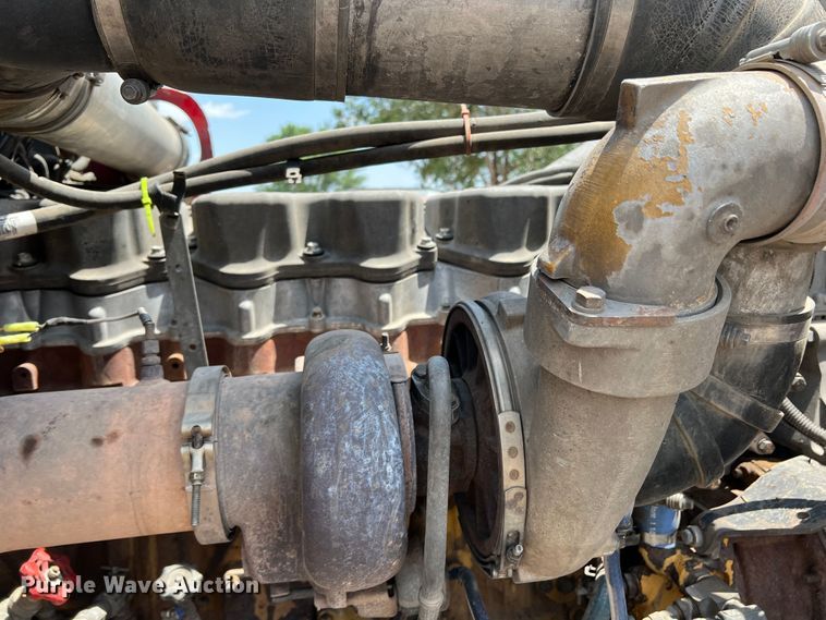 image for item DS8283 2002 Kenworth W900  semi truck