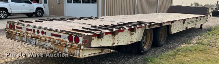 image for item DS8299 1996 Trail King TK70HT-462  drop deck equipment trailer