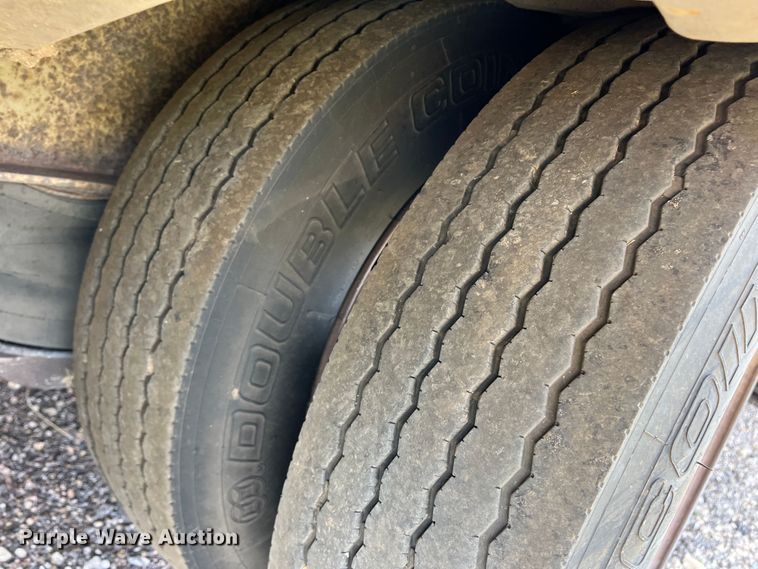 image for item DS8299 1996 Trail King TK70HT-462  drop deck equipment trailer