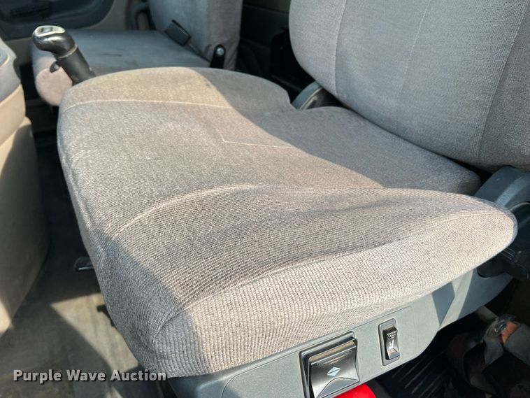 image for item DS8300 2012 Freightliner Cascadia  semi truck