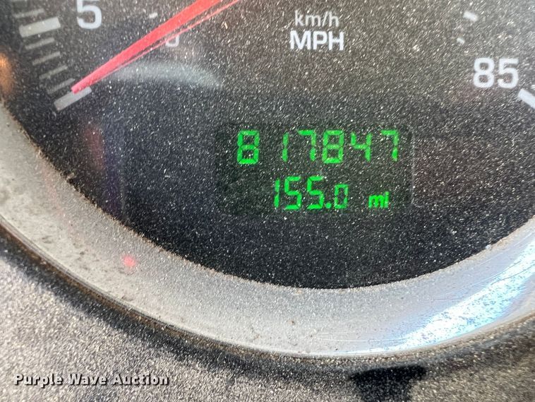 image for item DS8309 2012 Kenworth T800  semi truck