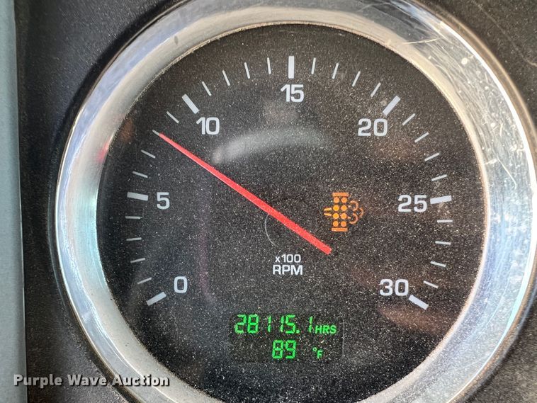 image for item DS8309 2012 Kenworth T800  semi truck