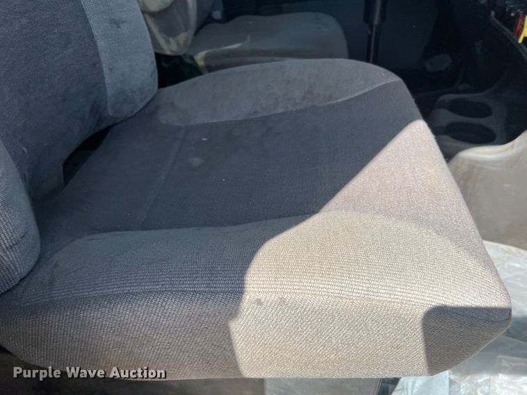 image for item DS8309 2012 Kenworth T800  semi truck