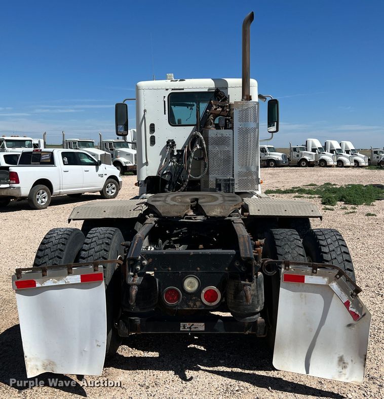 image for item DS8311 2011 Freightliner Coronado  semi truck