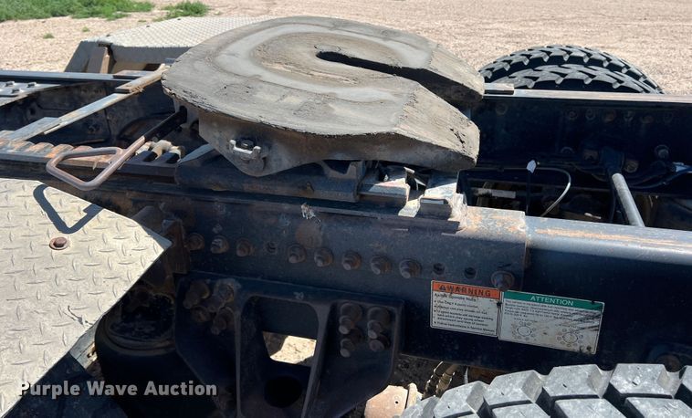 image for item DS8311 2011 Freightliner Coronado  semi truck