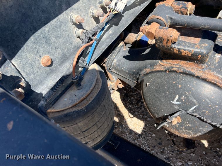 image for item DS8311 2011 Freightliner Coronado  semi truck