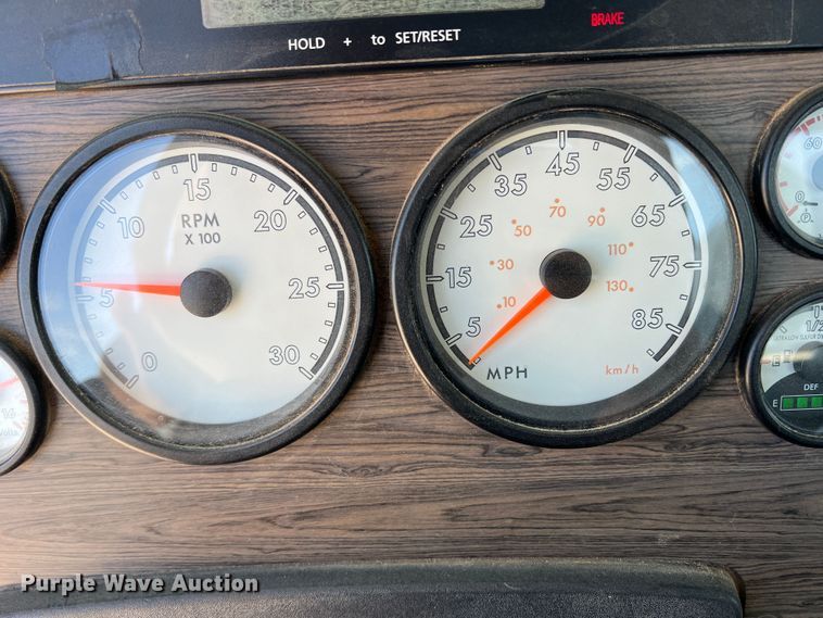 image for item DS8311 2011 Freightliner Coronado  semi truck