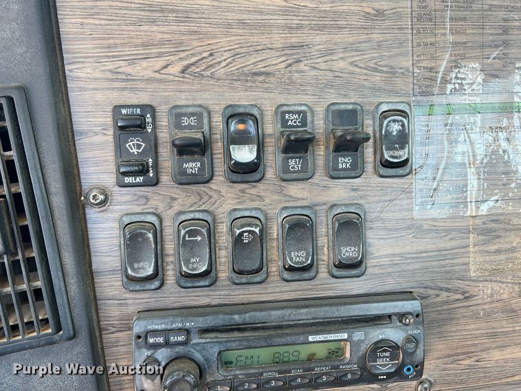 image for item DS8311 2011 Freightliner Coronado  semi truck