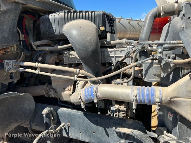 image for item DS8311 2011 Freightliner Coronado  semi truck