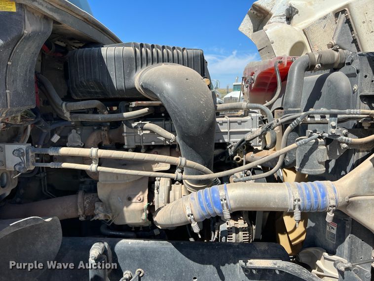 image for item DS8311 2011 Freightliner Coronado  semi truck