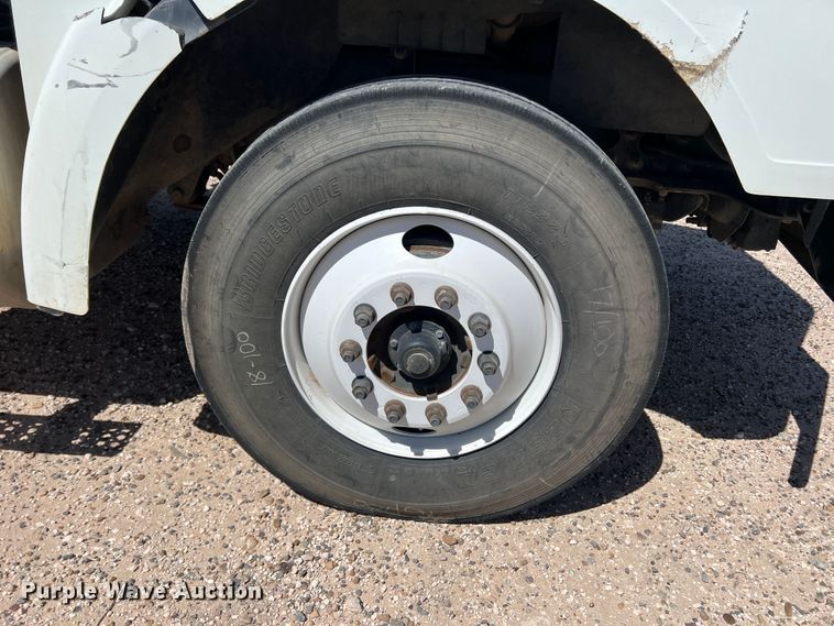 image for item DS8311 2011 Freightliner Coronado  semi truck