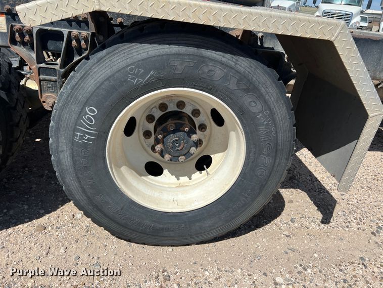 image for item DS8311 2011 Freightliner Coronado  semi truck