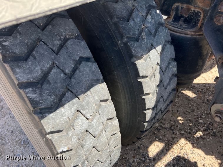 image for item DS8311 2011 Freightliner Coronado  semi truck