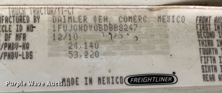 image for item DS8311 2011 Freightliner Coronado  semi truck