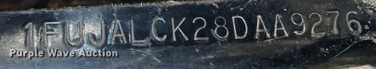 image for item DS8319 2008 Freightliner FLD  semi truck