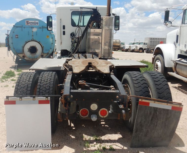 image for item DS8331 2011 Freightliner Coronado  semi truck