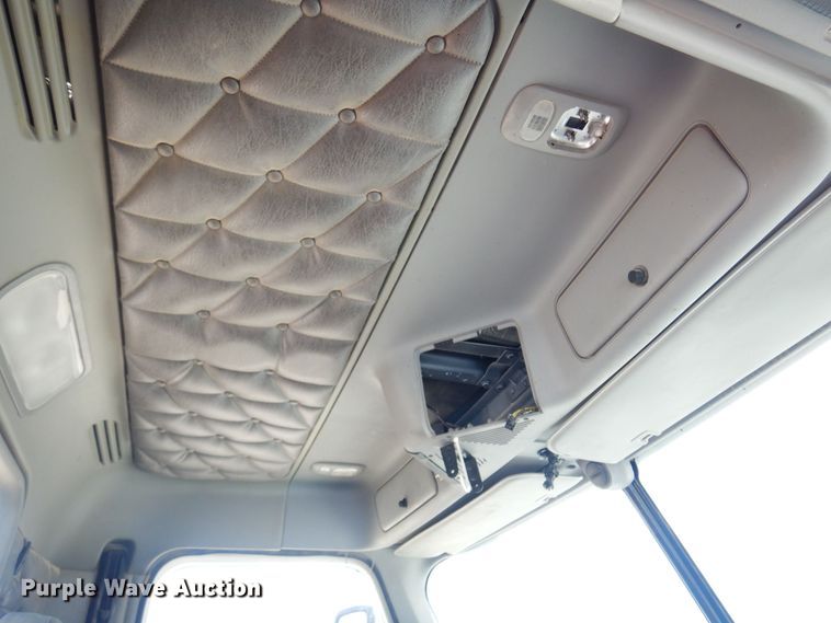 image for item DS8331 2011 Freightliner Coronado  semi truck