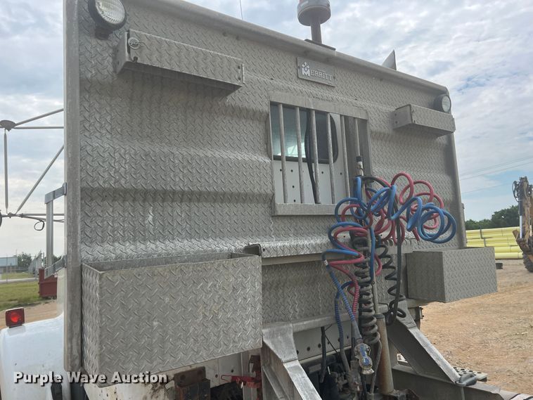 image for item HL9199 1996 Kenworth T800  semi truck